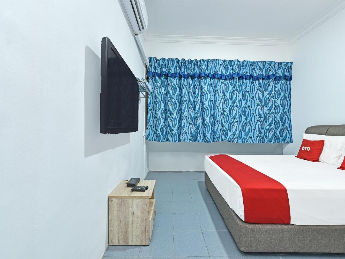 Oyo 90544 M&H Hotel Pengerang Esterno foto