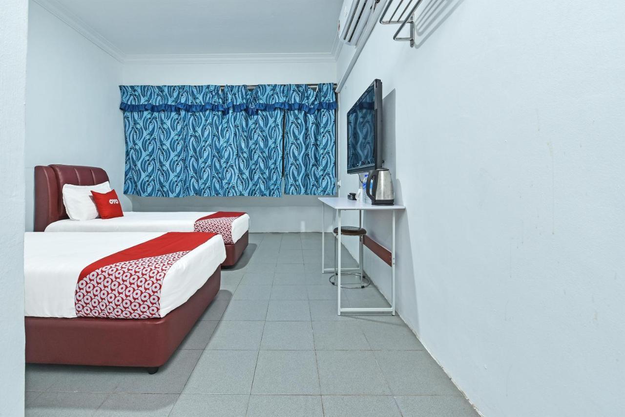 Oyo 90544 M&H Hotel Pengerang Esterno foto