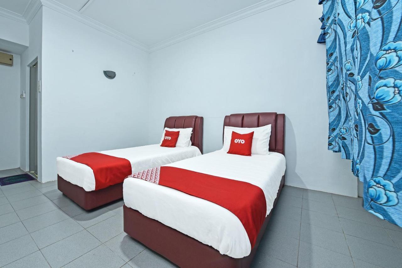 Oyo 90544 M&H Hotel Pengerang Esterno foto