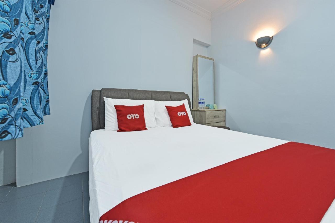 Oyo 90544 M&H Hotel Pengerang Esterno foto